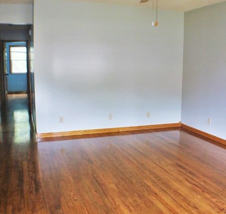 3rd image of 306 Sherwood Ave