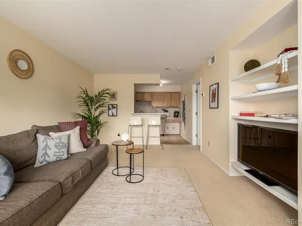 9170 E Arbor Circle #A, Englewood, CO 80111