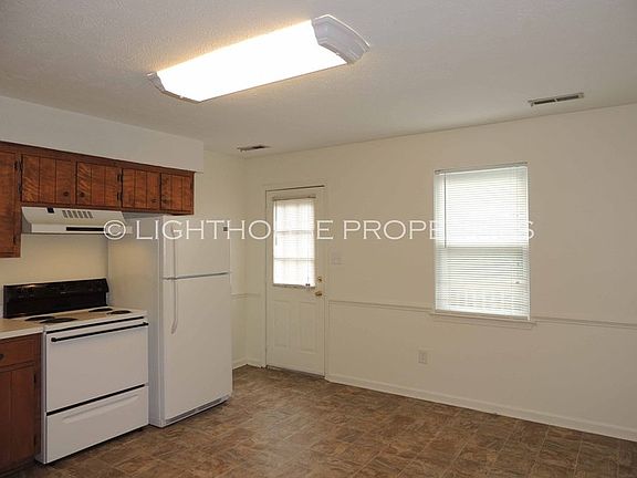 4th image of 122 Water Gate Dr #A