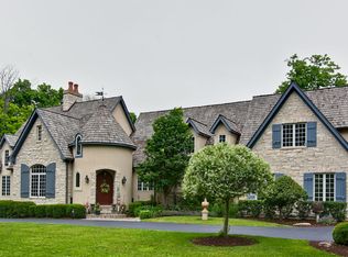 15356 W Oak Spring Rd, Libertyville, IL 60048