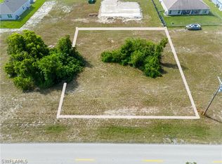 506 Jacaranda Pkwy E, Cape Coral, FL 33909