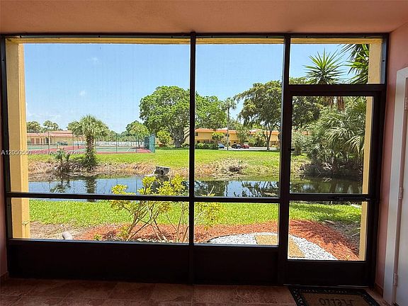 3rd image of 900 SW 9th Street Cir APT 103