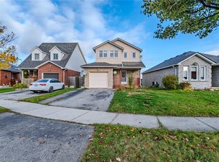 25 Anastasia Cres, Brantford, ON N3P 2A9