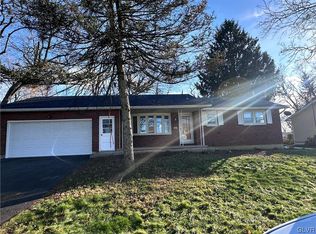 265 Circle Dr, Catasauqua, PA 18032