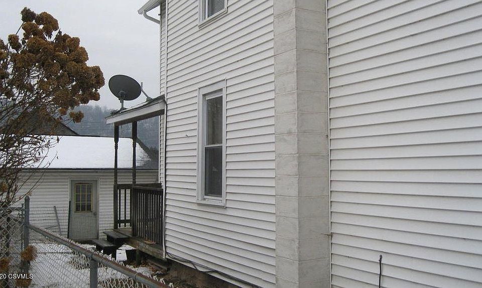 2nd image of 228 Pine St #230