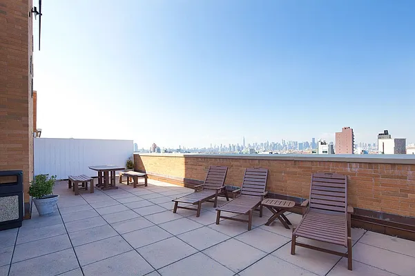 Rented by Citi Habitats | media 11