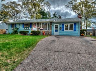 52 Rawlinson Dr, Coventry, RI 02816