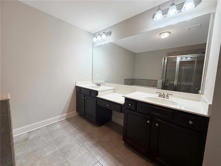 285 Holdings Dr — Photo 14