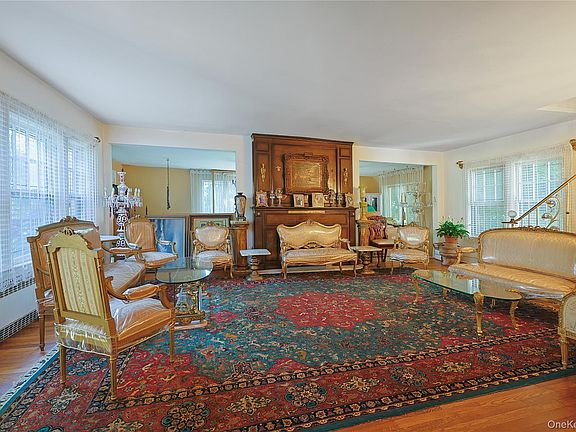 2nd image of 14 Clover Drive
