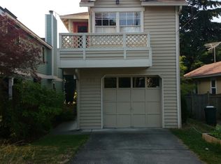 721 N 87th St, Seattle, WA 98103