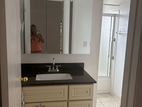 5th image of 4104 Colima Ct