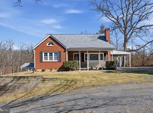 1064 Strasburg Rd, Front Royal, VA 22630