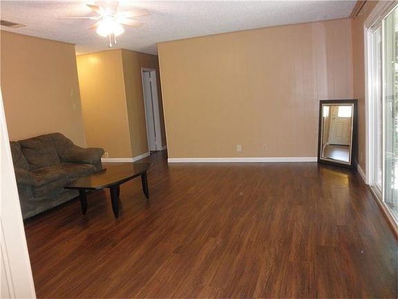 5th image of 2107 N Cannes Dr