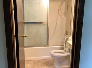 1254 Sunnymeade Dr, Rochelle, IL 61068