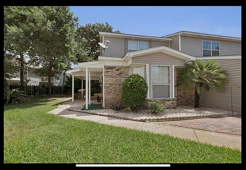 51 Chatelaine Cir Photo 1