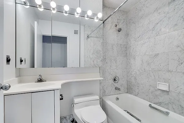 Rented by Level Group | media 18