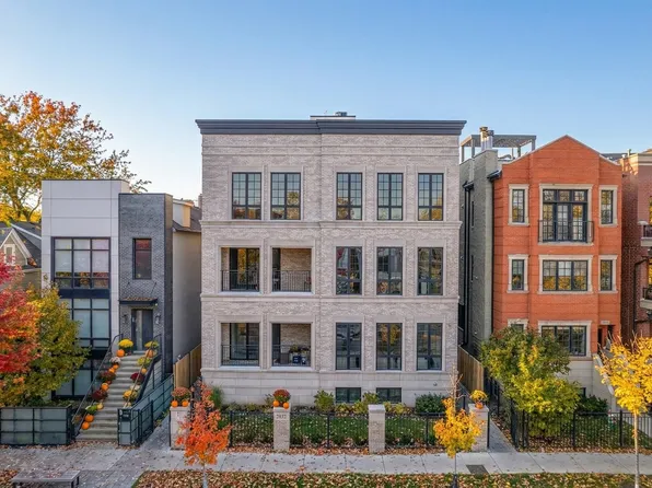 2832 N Racine Ave #2W, Chicago, IL 60657