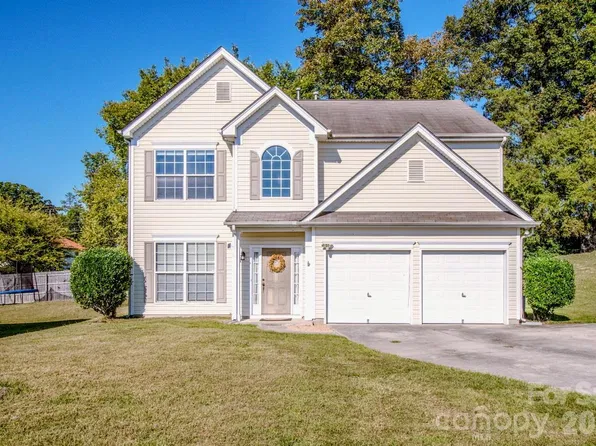 5924 Barefoot Ln, Concord, NC 28025