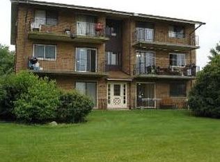 9826 Treetop Dr APT 2E, Orland Park, IL 60462
