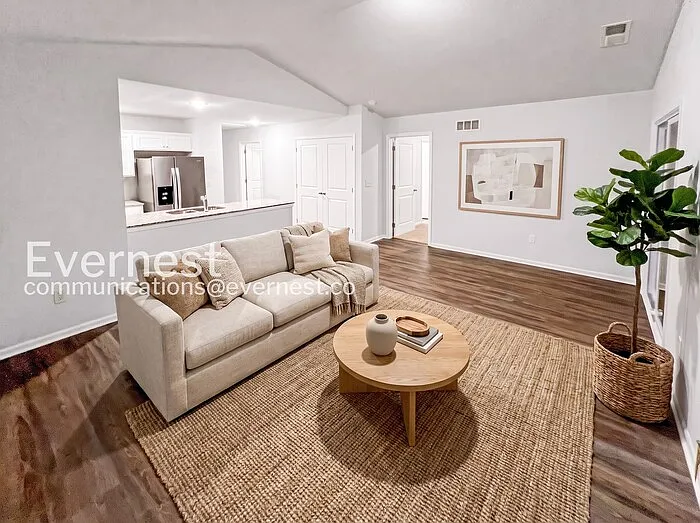 6919 College Ave — Photo 2
