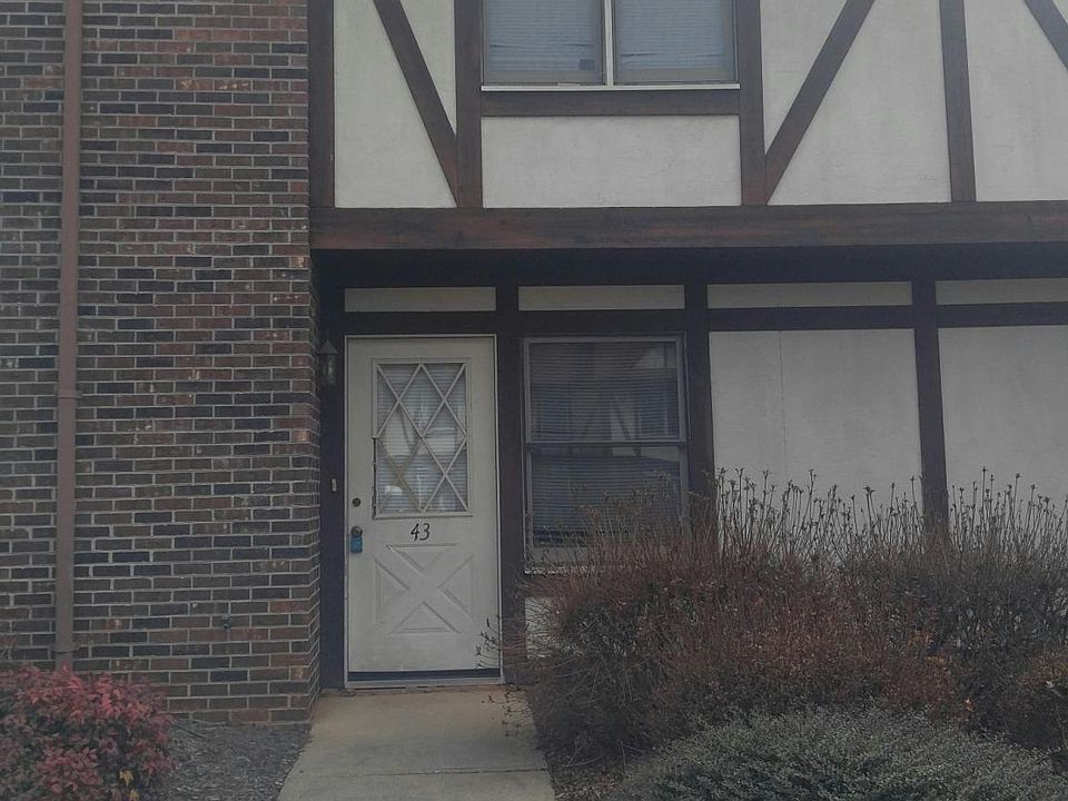 1st image of 100 W 17th St APT 43