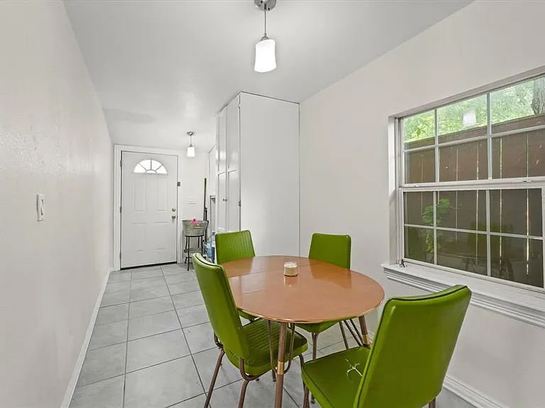 709 S Munger Blvd — Photo 14