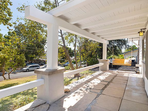 5th image of 297 E Las Flores Dr