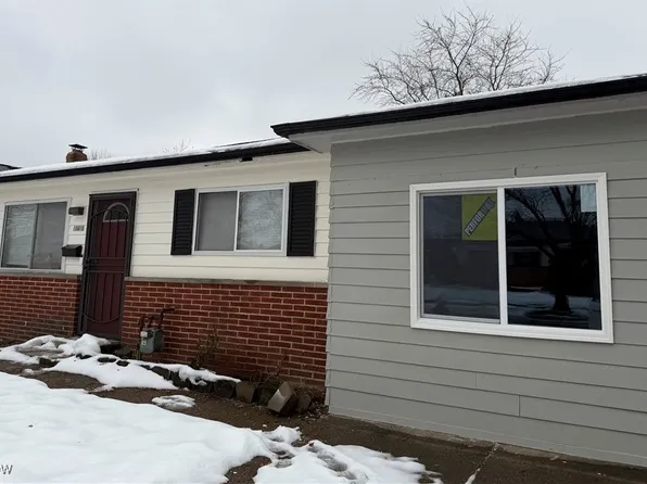16610 Priebe Ave, Cleveland, OH 44128