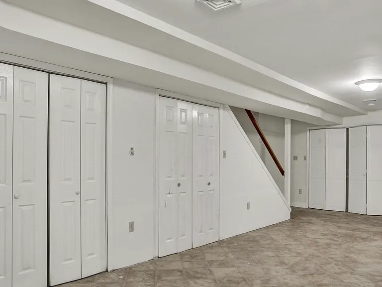 678 Walnut Tree Dr — Photo 22
