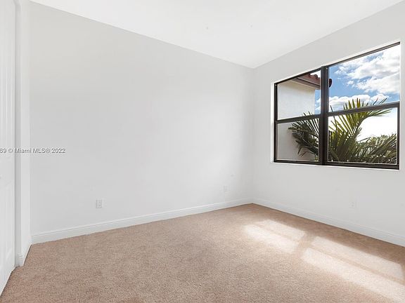 4th image of 145 NW 209th Ln #3980