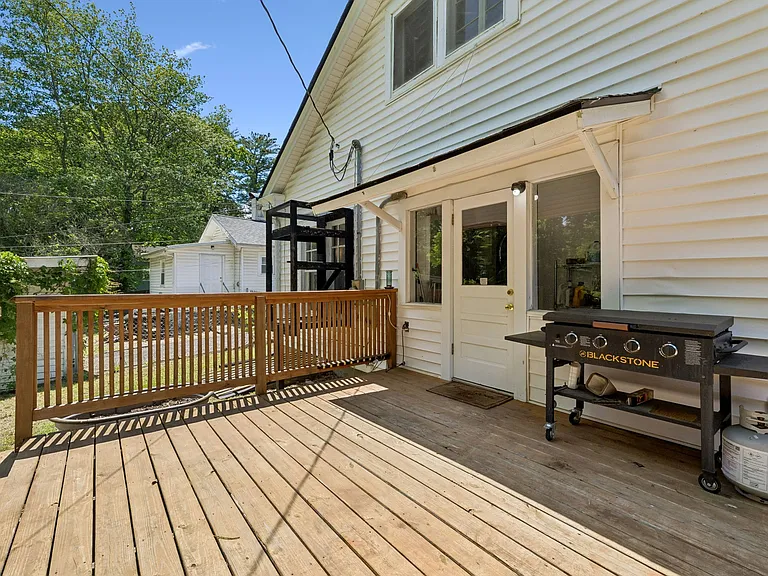 821 Greenwood Ave — Photo 29