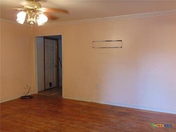 3rd image of 2207 Keenan Ave