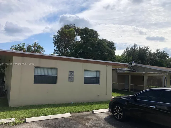414 NW 15th Way, Fort Lauderdale, FL 33311