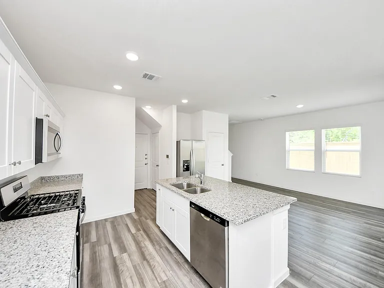 10303 Rose Mar Dr #B — Photo 13