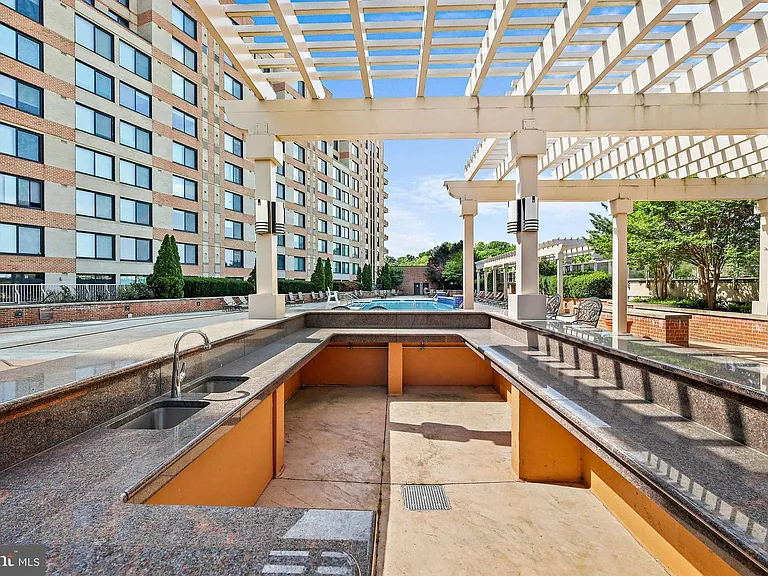 2451 Midtown Ave #1007 — Photo 29