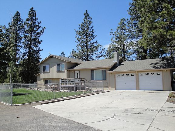3rd image of 4942 Lake Shastina Dr