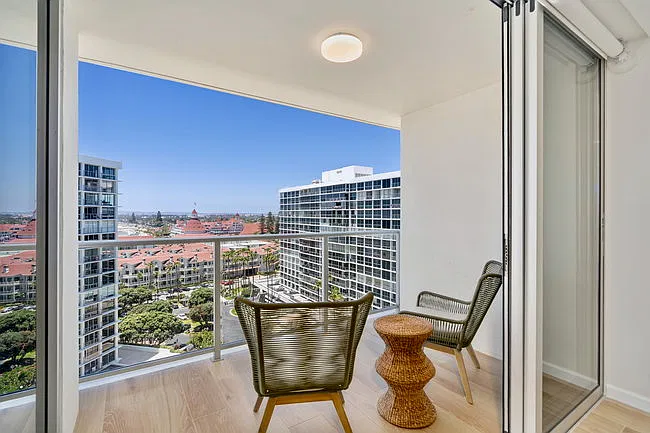 1 bed, 842 sqft, $6,000 — Photo 4