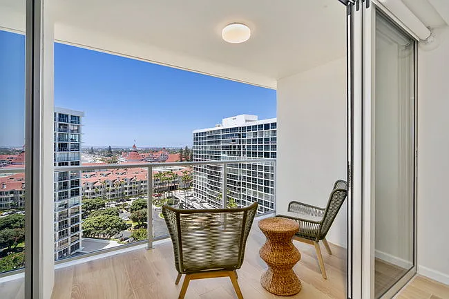 1730 Avenida Del Mundo #1205 — Photo 4