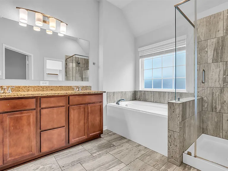 3430 Redbridge Ct — Photo 19