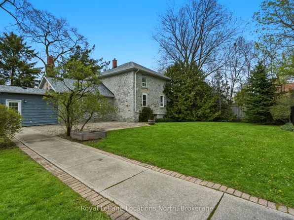 562 Cameron St, Collingwood, ON L9Y 2J1