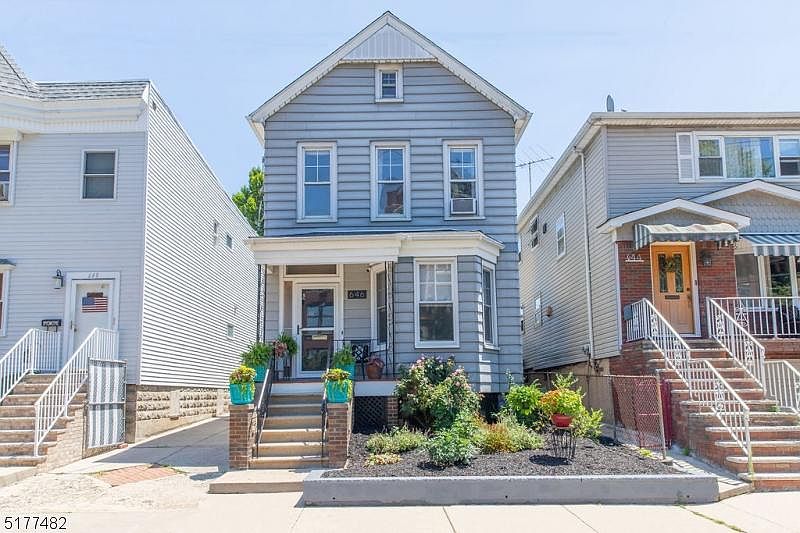1st image of 646 Avenue A