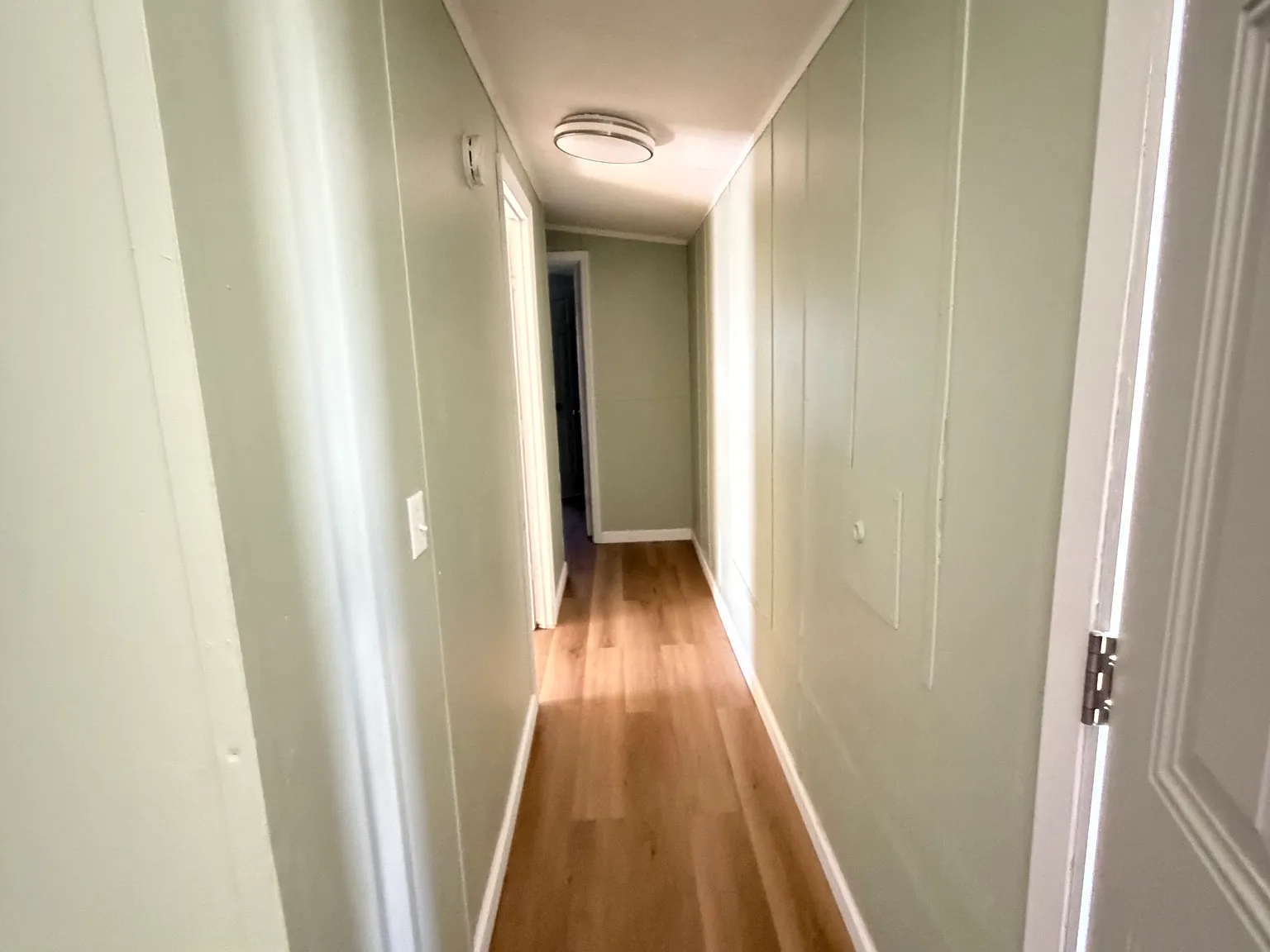 3 bed, $850 — Photo 1