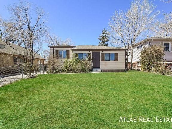 4th image of 1065 S Perry St