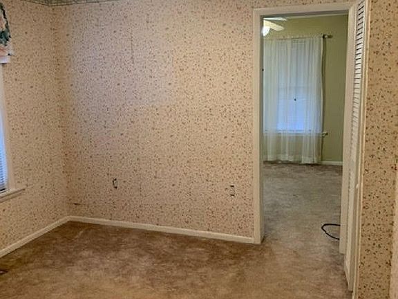 5th image of 3036 N 14th St
