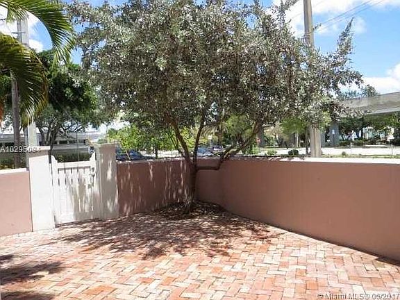 4th image of 506 Loretto Ave