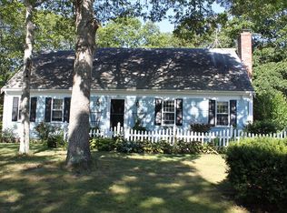 21 Bishops Ter, Hyannis, MA 02601