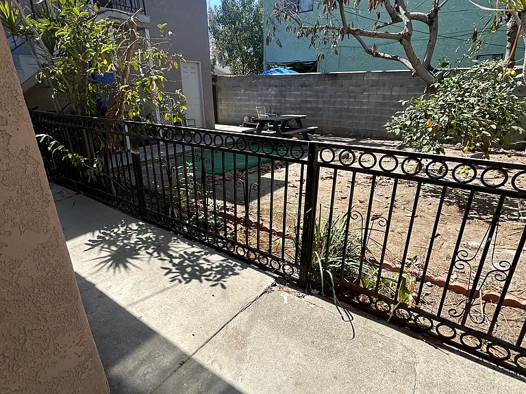 9227 Mallison Ave #1/2 — Photo 17