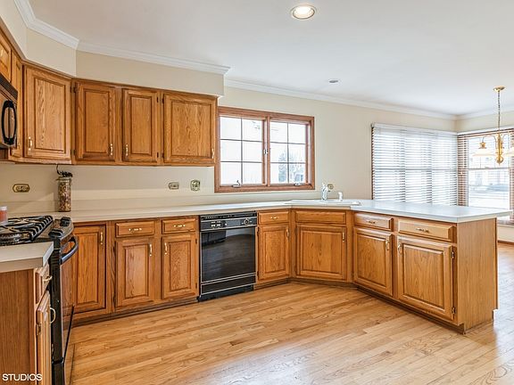 5th image of 721 Kylemore Dr