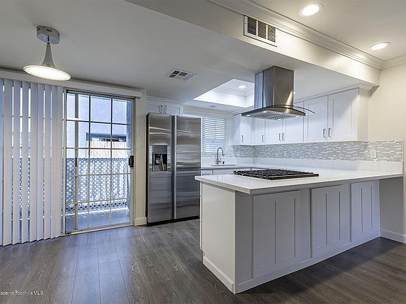 5th image of 2944 Fairmount Ave APT 6
