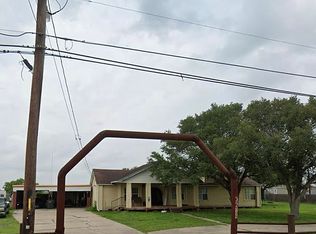 3289 County Road 103, Agua Dulce, TX 78380